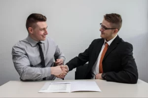 Should General Contractors Receive an Employee Handbook?