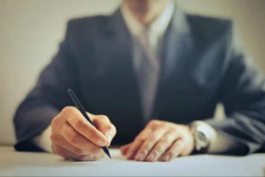 How To Write a Termination Letter: 8 Tips