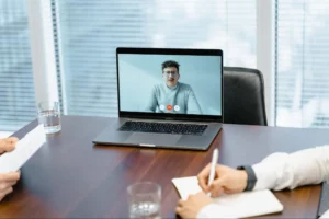 How Do You Conduct an Online Performance Review?