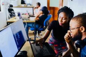 Training Across Boundaries: Overcoming Challenges in Remote Team Development