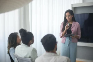 Mastering Employee Training: 9 Experts Share Their Top Strategies